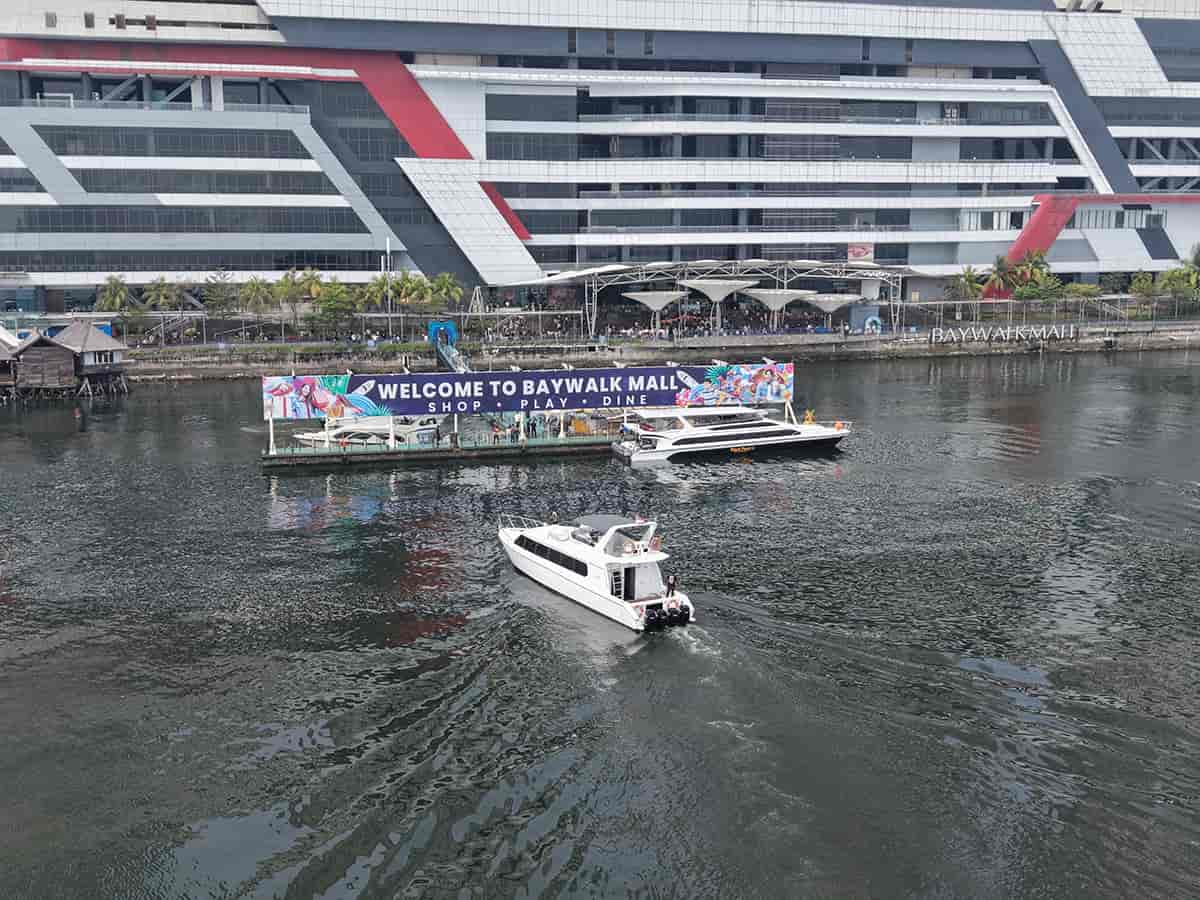 Dermaga Baywalk Mall