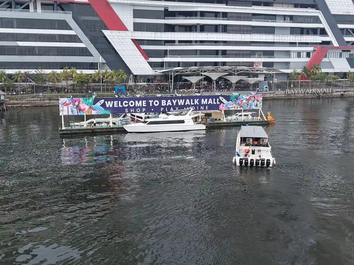 Dermaga Baywalk Mall