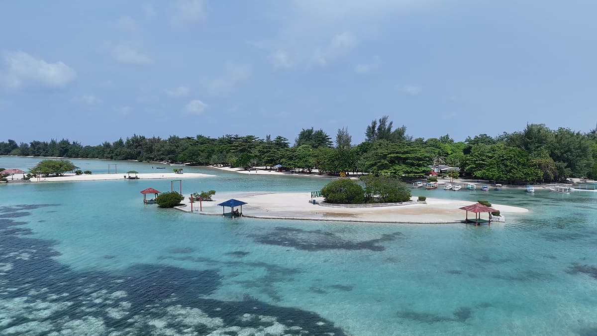 pulau pari lokasi  wisata pulau yang berpenduduk