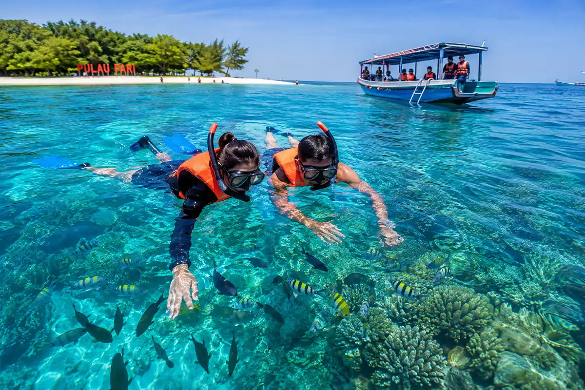 kegiatan snorkling semi Private pulau pari Juli 2026